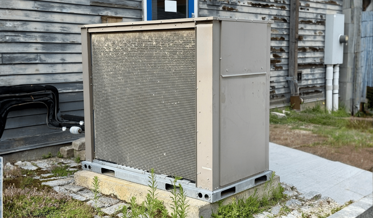Heat Pump vs Air Conditioner Pros, Cons & Best Uses air conditioner warning